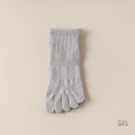 Chaussettes entre les orteils pour bien-être