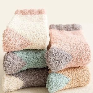Chaussettes confortables pour femme en matière douce