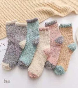 Chaussettes en laine pour femme, idéales pour l'hiver