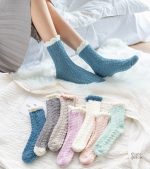 Chaussettes en peluche pour femme, motifs mouton adorables