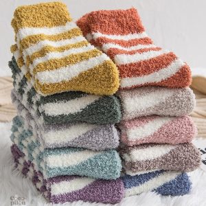 Chaussettes douces Pilou Pilou grises, style et bien-être féminin