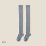 Chaussettes molletonnées, un essentiel pour le confort quotidien