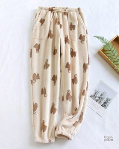 Vêtement de nuit en tissu pilou pilou doux