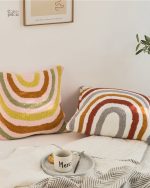 Coussin moelleux, idéal pour un coin lecture cosy
