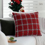 Coussin en sherpa doux pour un coin cocooning confortable