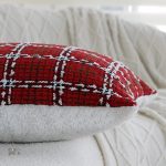 Accessoire cocooning, coussin sherpa pour un intérieur chaleureux