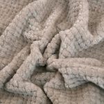 Couverture douce en velours, un essentiel pour votre intérieur