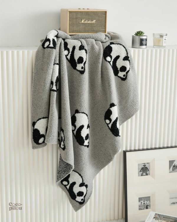 Plaid Pilou Pilou, chaleur et confort pour vos moments de détente