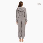 Vêtement confortable en pilou pilou pour les nuits d'hiver