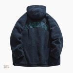 Manteau doux et chaud, idéal pour les journées fraîches