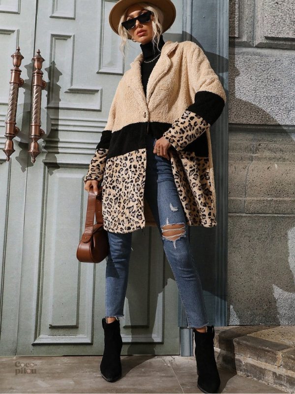 Manteau beige avec texture peluche agréable