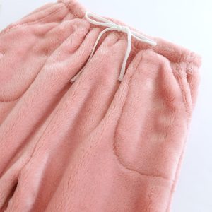 Pyjama polaire doux pour femme idéal pour les nuits d'hiver