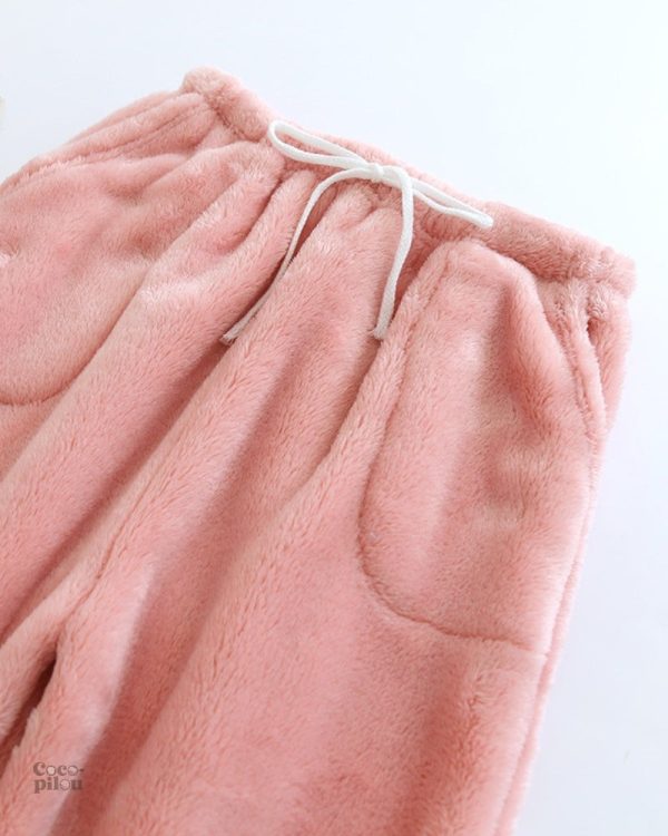 Pyjama polaire doux pour femme idéal pour les nuits d'hiver
