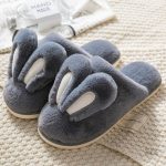Pantoufle lapin Pilou Pilou pour femme en peluche douce