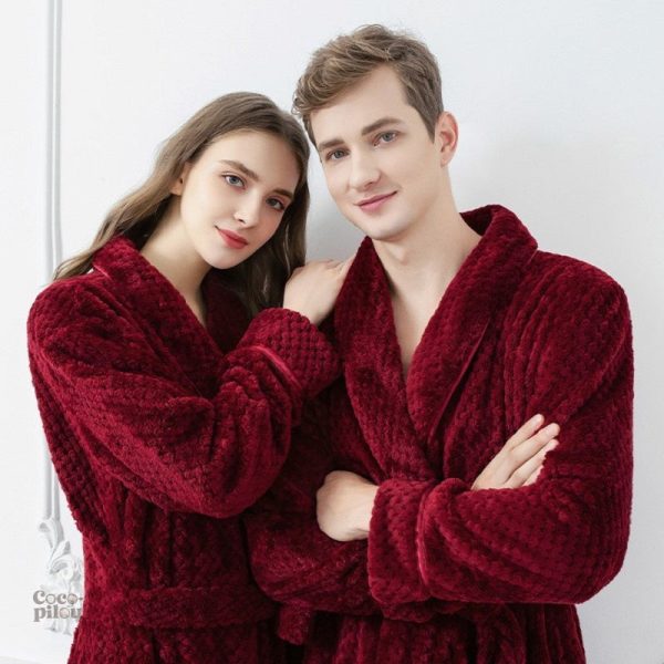 Peignoir doux et confortable en velours bordeaux