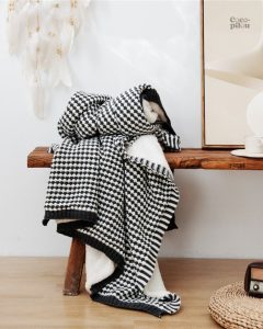 Plaid cocooning pour un confort optimal sur le canapé