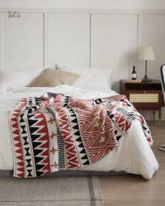 Plaid douillet, accessoire essentiel pour un intérieur chaleureux