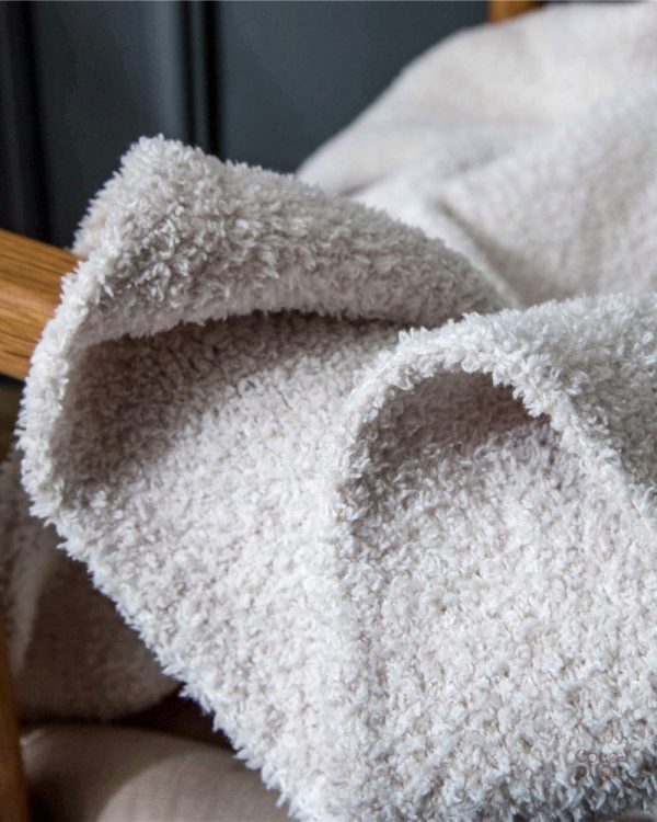 Plaid doux, un indispensable pour l'hiver