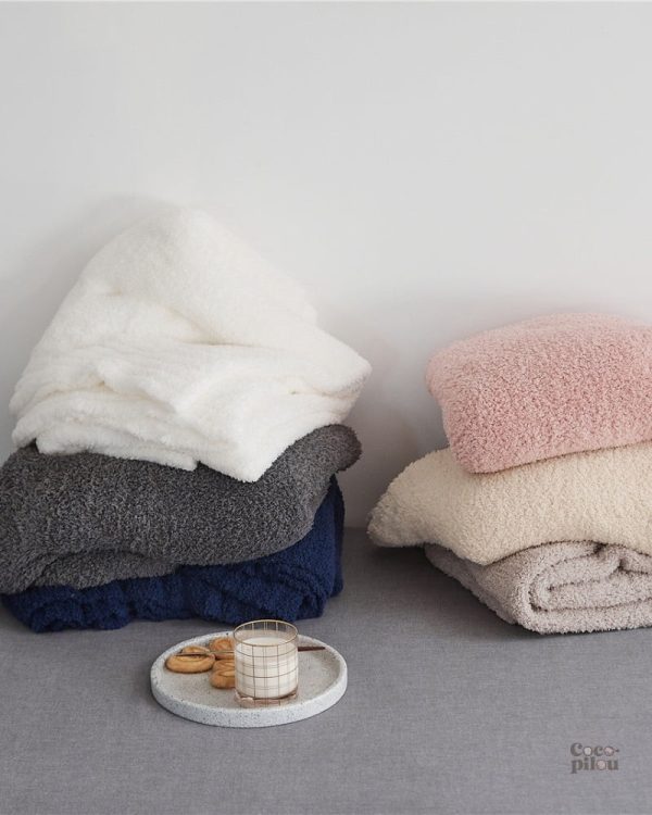 Plaid Pilou Pilou blanc, parfait pour se réchauffer