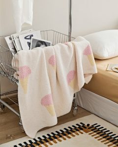 Plaid matelassé léger et élégant pour le salon