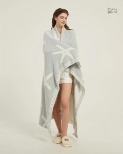 Plaid en microfibre, parfait pour les soirées cocooning