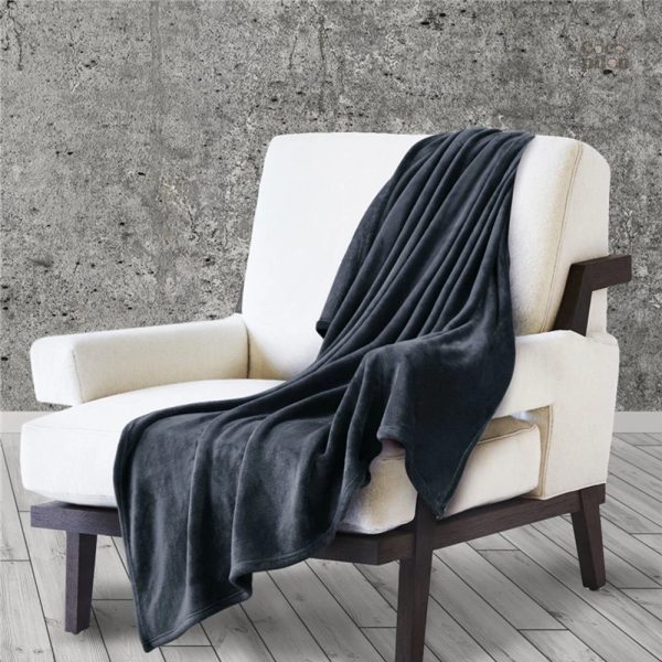 Plaid Pilou Pilou noir, confort et style réunis