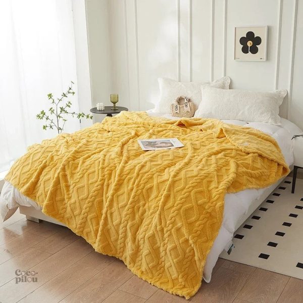 plaid-pilou-pilou-jaune-torsade-1 Plaid Pilou Pilou jaune torsadé pour un confort douillet