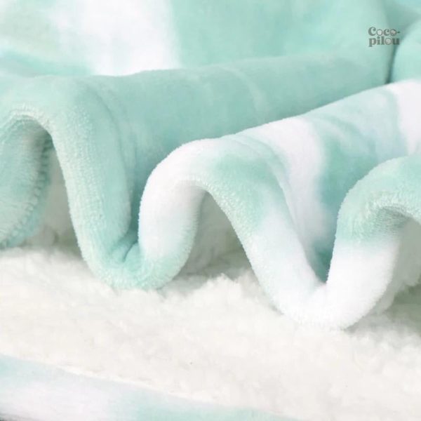 Plaid manches vert, douceur et chaleur garanties
