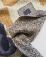 Couverture Pilou Pilou, un accessoire tendance pour le canapé