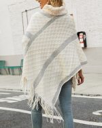 Poncho Pilou Pilou pour femme en hiver