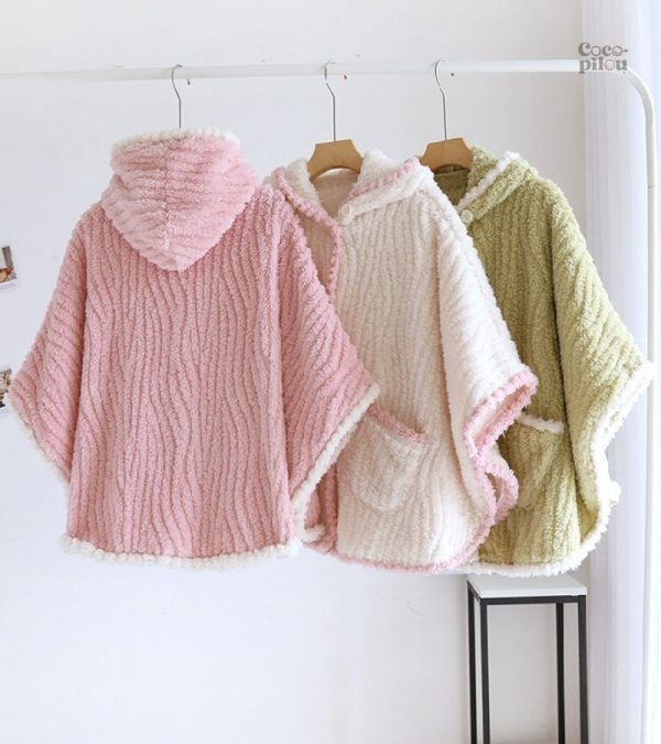 Style cocooning avec poncho pyjama Pilou Pilou pour les soirées froides