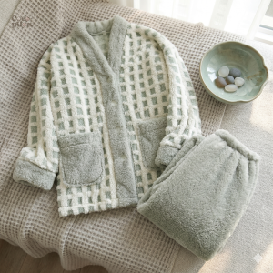 Pyjama boutonné femme Pilou Pilou en tissu doux et confortable