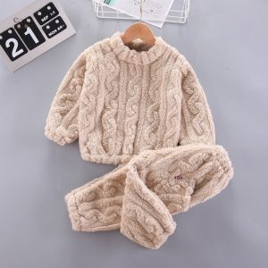 Pyjama enfant chaud en tissu doux et confortable