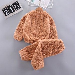 Pyjama douillet pour enfant, idéal pour les nuits fraîches
