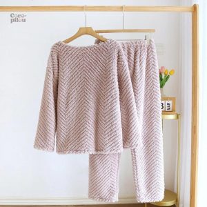 Vêtement de nuit doux et chaud pour femmes, style Pilou Pilou