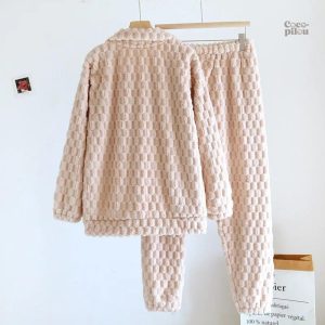 Pyjama femme en Pilou Pilou, idéal pour les nuits cocooning