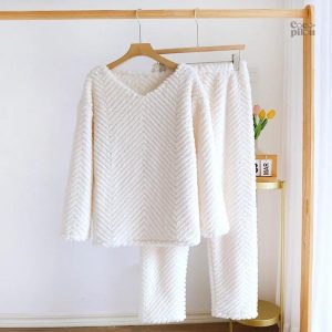 Pyjama femme Pilou chaud en tissu doux et confortable