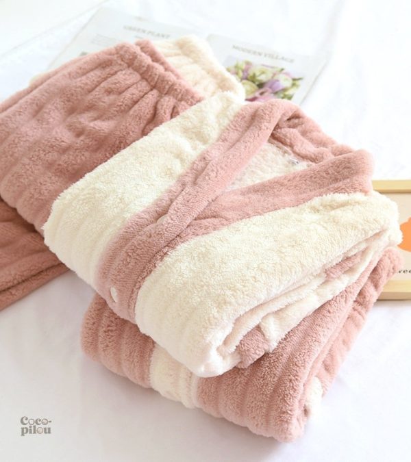 Pyjama confortable en matière Pilou Pilou pour soirées cocooning