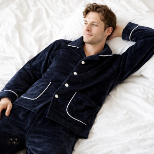 Vêtement de nuit homme en polaire doux et confortable