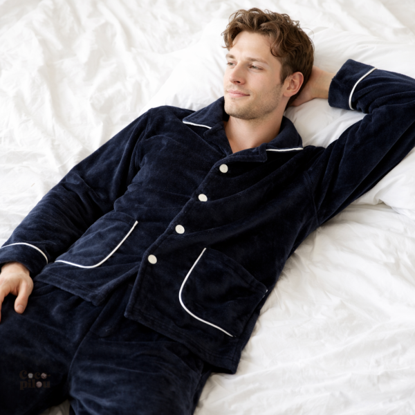 Vêtement de nuit homme en polaire doux et confortable