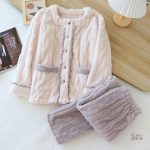 Pyjama laine femme confortable et doux pour un sommeil paisible