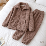 Pyjama marron pilou pilou pour homme confortable