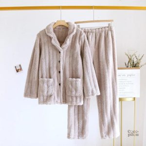 Pyjama peluche femme doux et confortable