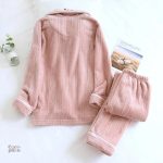 Pyjama pilou pilou femme en matière polaire chaleureuse