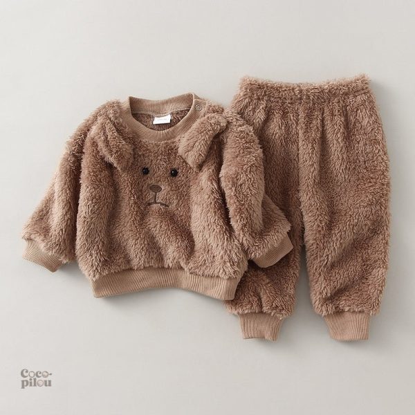 Ensemble pyjama polaire pour nuits douillettes