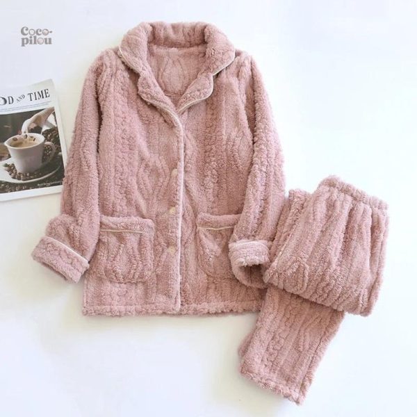 Pyjama sherpa femme confortable et chaud pour des nuits douces
