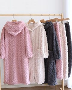 Robe de chambre élégante Pilou, parfaite pour la détente