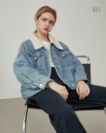 Veste en jean molletonné pour un style décontracté