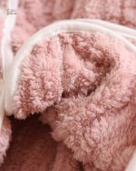 Veste pyjama femme en matière douce, parfaite pour l'hiver